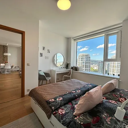 2 In 1 Building Apartment *